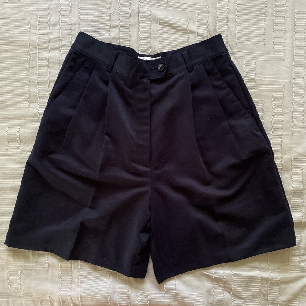 Izod pleated shorts trousers